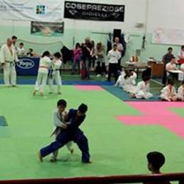 azione di tai  otoshi   di ..