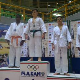 lucian dobrosau  bronzo  a 66 kg